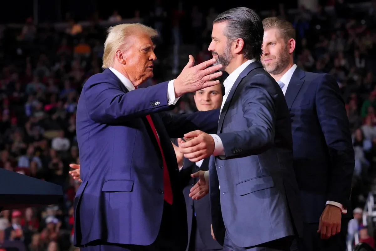 Trampın oğlu prezident seçkilərində iştirakını mümkün sayır