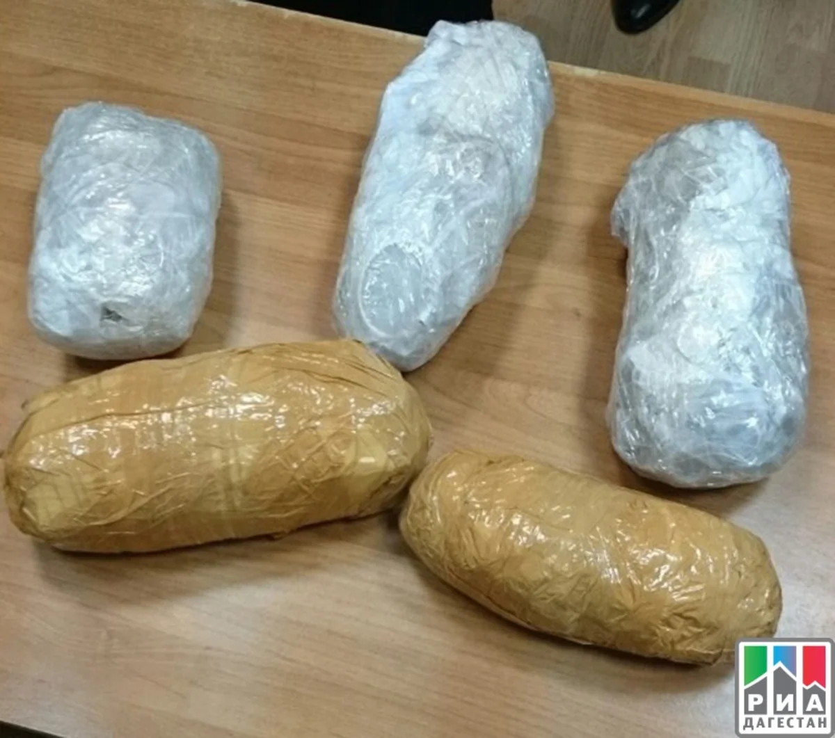 ​Задержан гражданин, пытавшийся незаконно провезти в Азербайджан сигареты