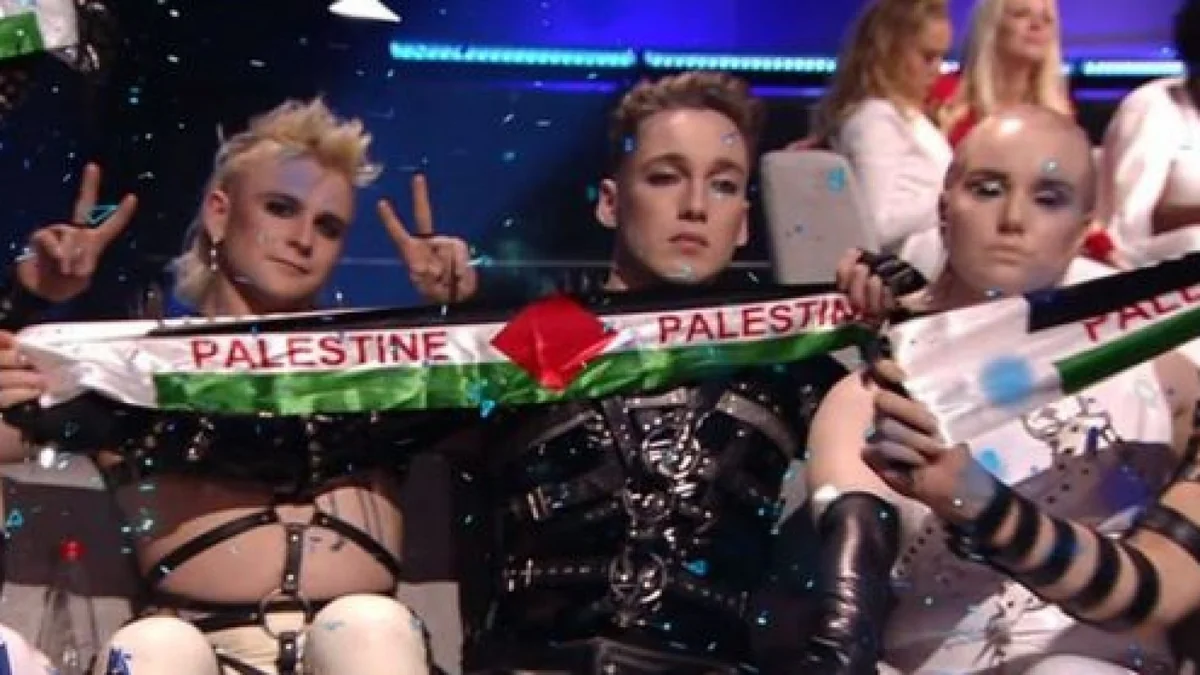 Madonna və islandiyalılar Eurovisionun finalında Fələstin bayrağı nümayiş etdiriblər