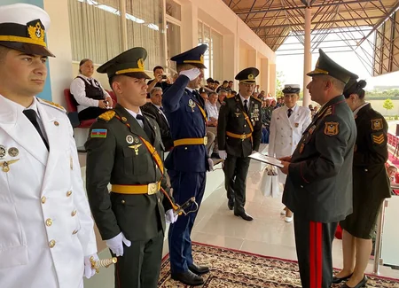 Ali Hərbi Məktəbdə növbəti buraxılış mərasimi keçirilib