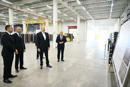 President Ilham Aliyev inspects operations of horticulture and cold storage complex in Gusar District