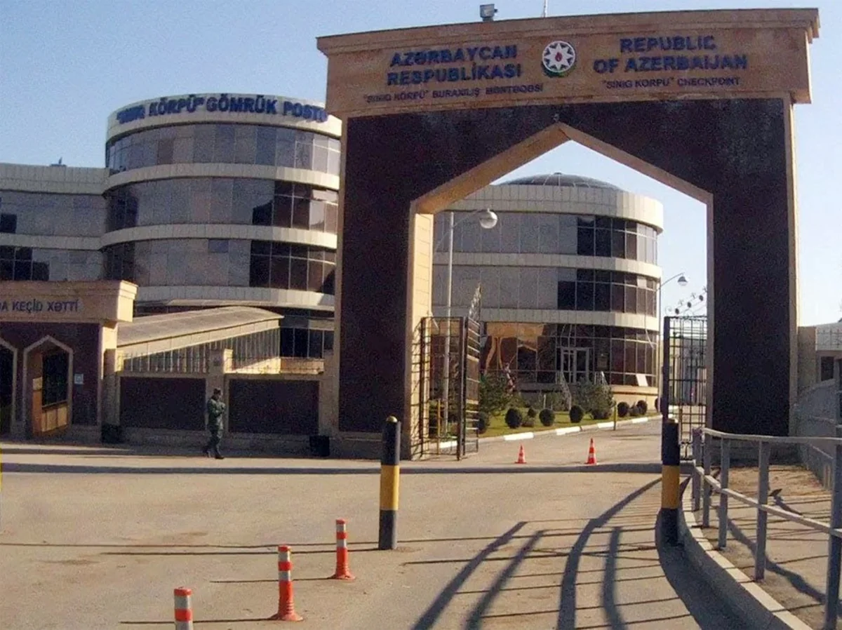 “Qırmızı Körpü” buraxılış məntəqəsindəki son vəziyyət açıqlandı - VİDEO