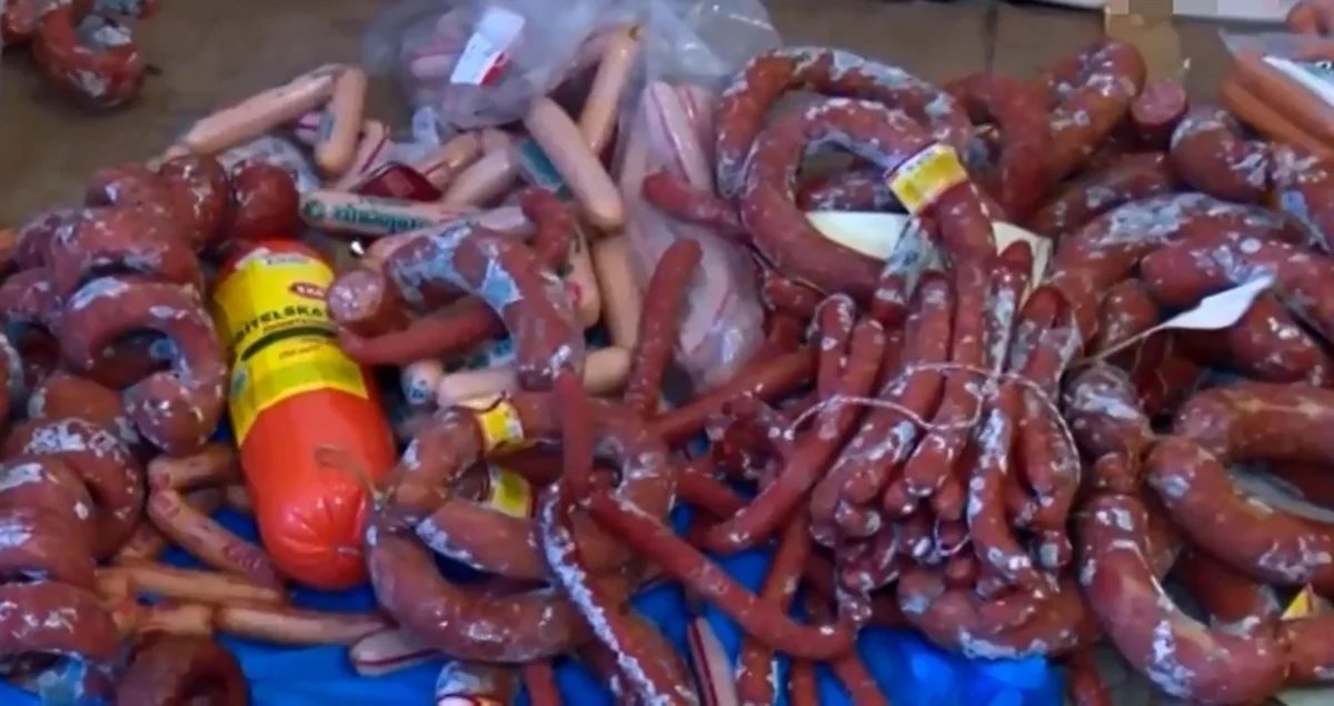Bakıda yararsız kolbasa məmulatları məhv edilib