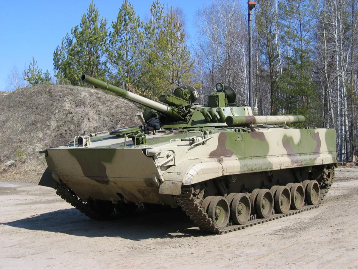 Россия планирует завершить поставки БМП-3 Азербайджану в 2018 году