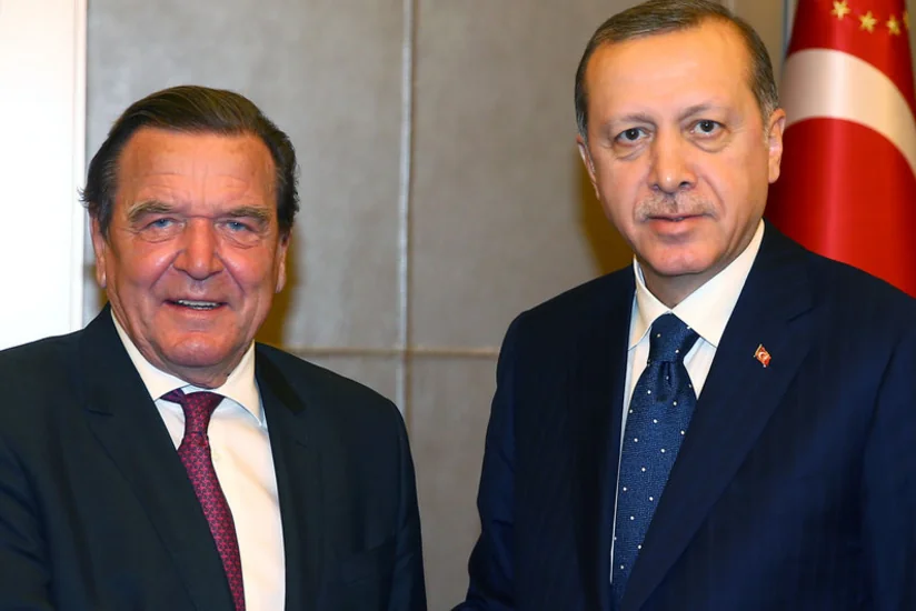 Ərdoğan Gerhard Şröderlə görüşüb
