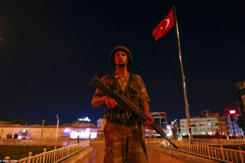 1 463 soldiers arrested in Turkey due to the coup attempt