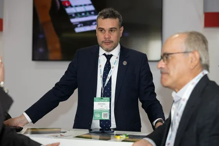 Lindsay and 4S LLC introduce future of irrigation at CaspianAgro 2025: AI helps irrigate more land with same amount of water