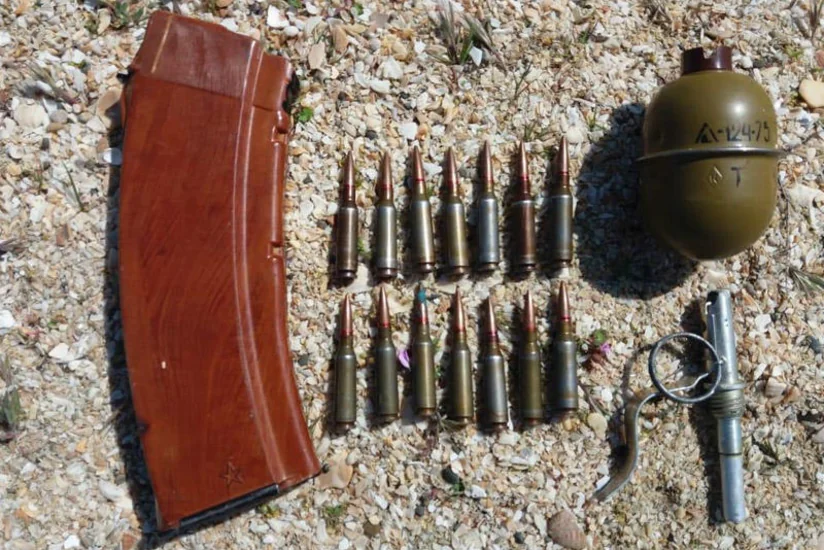 Bakıda avtomat və əl qumbaraları tapılıb