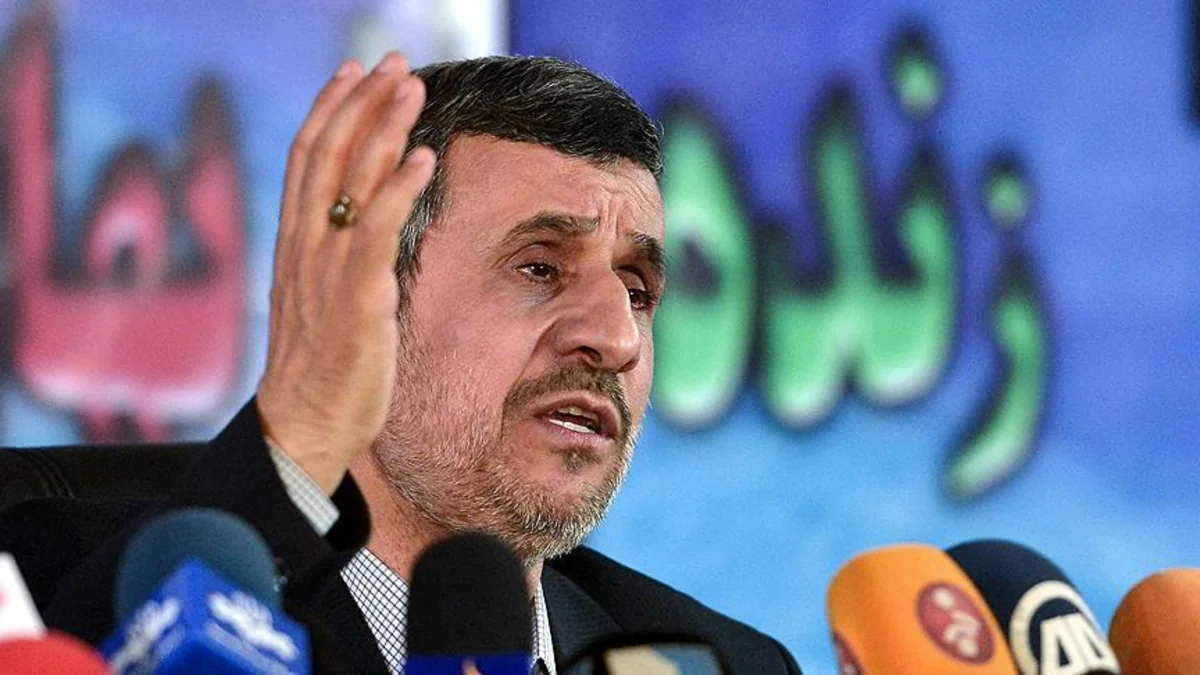 Mahmud Əhmədinejad İranın ali rəhbərinə məktub yazıb