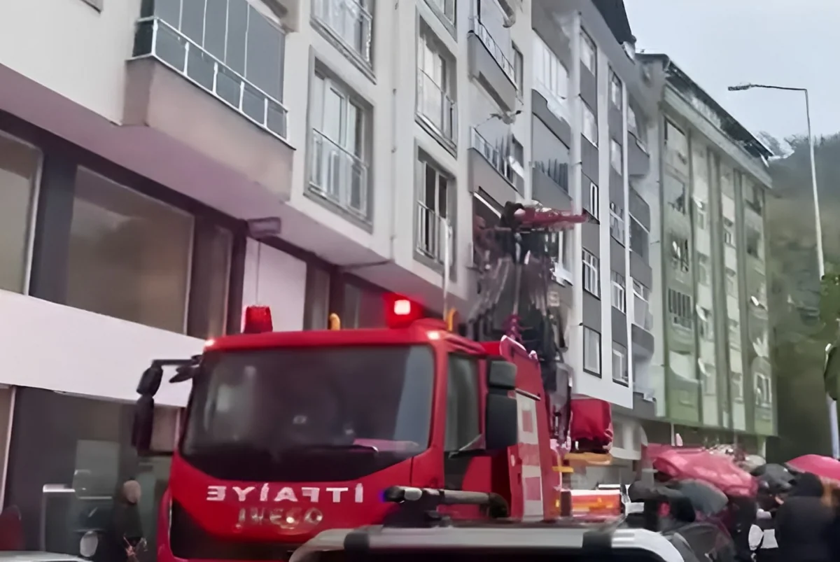 Türkiyədə torpaq sürüşməsi olub, ölən və yaralılar var