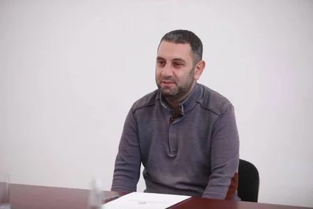 Anar Quliyev Göyçayda vətəndaşları qəbul edib