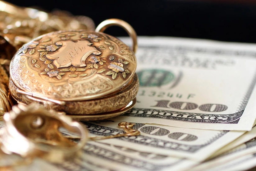 Bakıda dəyəri 10 min manatdan çox olan qızıl-zinət əşyaları oğurlanıb