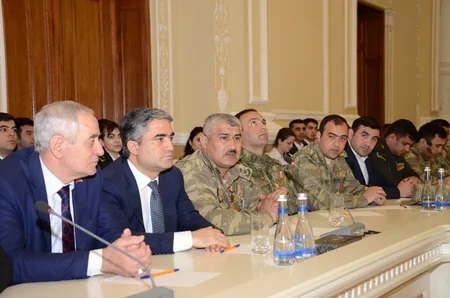 BŞİH-da ”Heydər Əliyev Müstəqil Azərbaycanın memarıdır” mövzusunda konfrans keçirilib