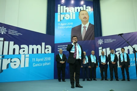 Gəncədə YAP-ın prezidentliyə namizədinin təbliğat-təşviqat kampaniyası çərçivəsində seçicilərlə görüş keçirilib - VİDEO