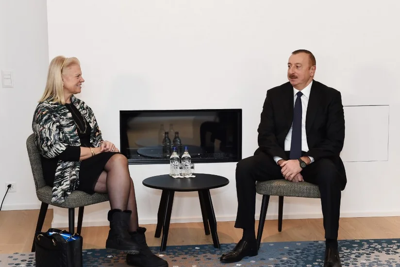 Prezident İlham Əliyev Davosda “IBM” şirkətinin baş icraçı direktoru ilə görüşüb - YENİLƏNİB