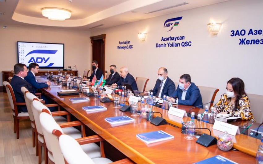 Azərbaycan və Belarus dəmir yolu sahəsində əməkdaşlığı müzakirə edib