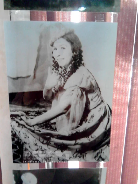 Qəmər Almaszadə haqqında kitabın təqdimatı olub
