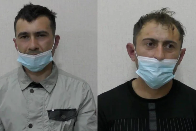 Bakıda qadının evinə basqın edən şəxslərin məhkəməsi başlayır