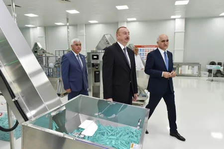 Prezident İlham Əliyev Pirallahı Sənaye Parkında şpris istehsalı zavodunun açılışında iştirak edib - ƏLAVƏ OLUNUB