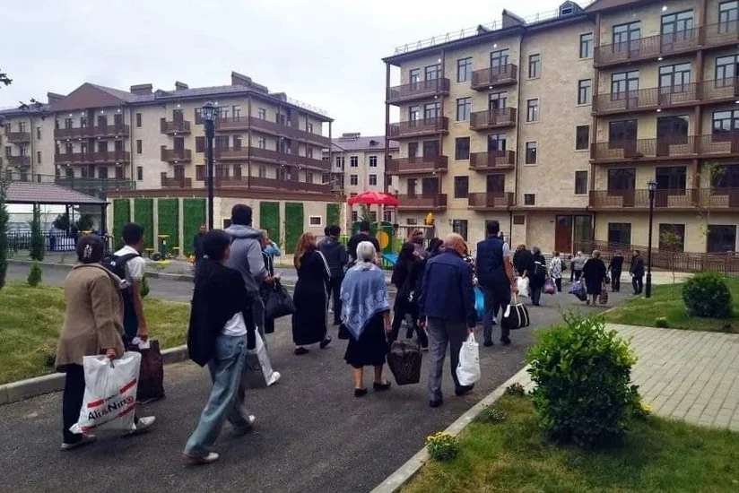 Biləsuvarda məcburi köçkünlərin məskunlaşdığı qəsəbələrdən 16 ailə Cəbrayıl şəhərinə köçürülüb 