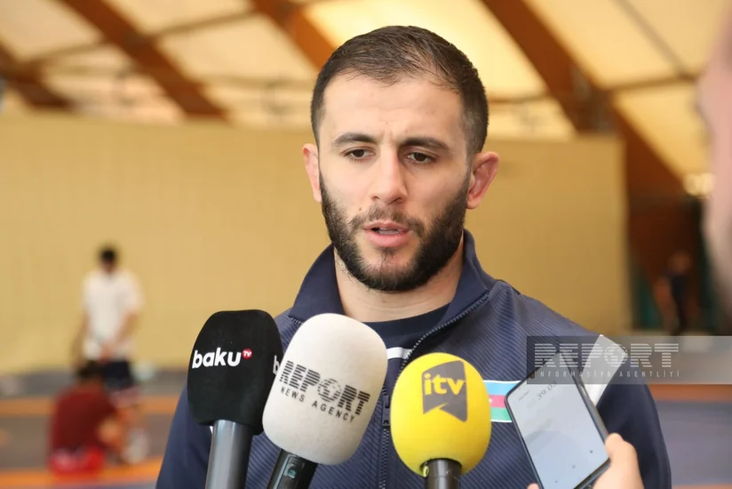 Rafiq Hüseynov: “Azərbaycanın yunan-Roma güləşi tarixində belə titullu komanda olmayıb