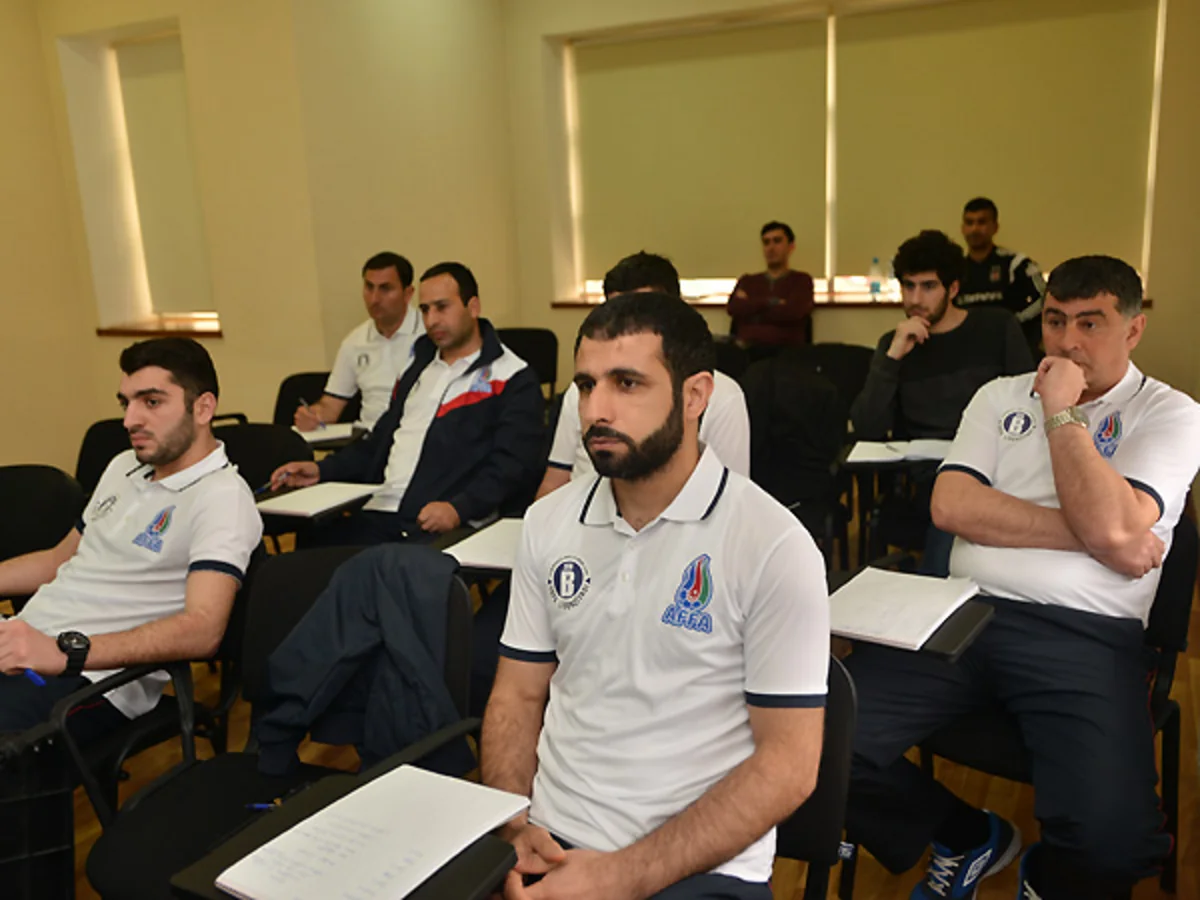 Rəşad Sadıqov məşqçi kurslarında təhsilə başlayıb