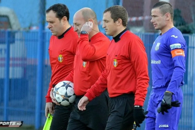 Moldova çempionatının lideri hakim səhvləri üzündən fəaliyyətini dayandırıb