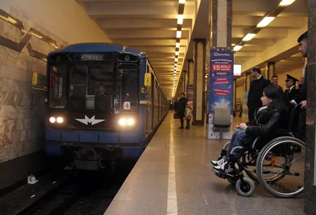 Bakı Metropoliteni vaqonlarda əlil arabası üçün yerlərin quraşdırılmasına başlayıb