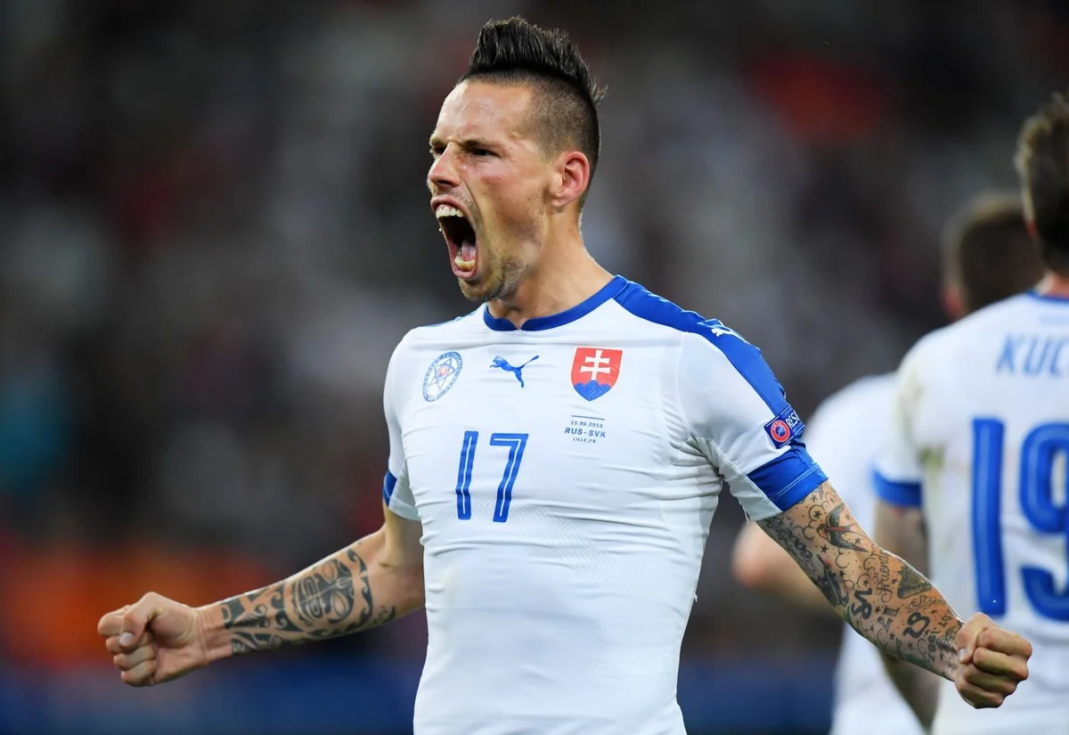 Slovakiyalı məşhur futbolçu karyerasını başa vurur