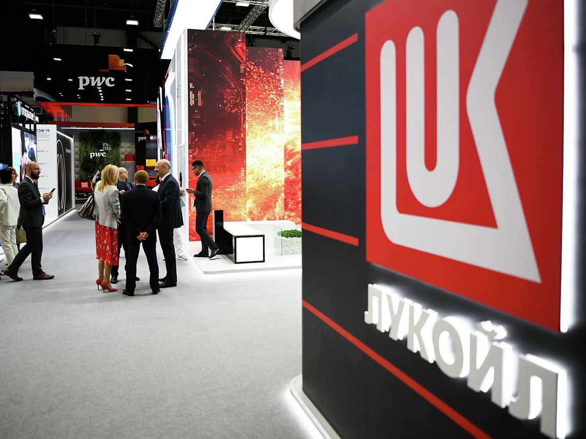 Лукойл вновь возглавил рейтинг крупнейших частных компаний России