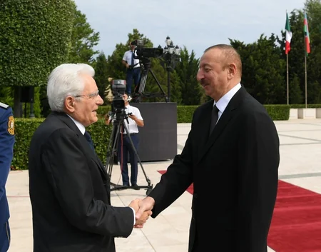 Azərbaycanda İtaliya Prezidentinin rəsmi qarşılanma mərasimi olub