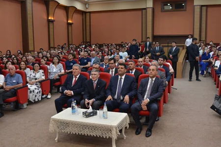 Nobel mükafatçısı Əziz Səncər Naxçıvan Dövlət Universitetində olub