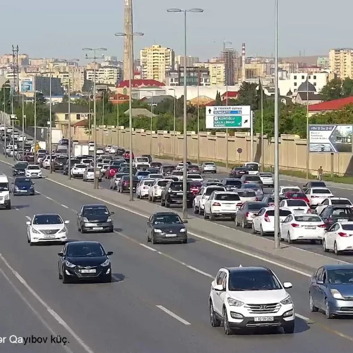 ​​​​​​​Bakının bir sıra yollarında nəqliyyat vasitələrinin sıxlığı yaranıb - SİYAHI