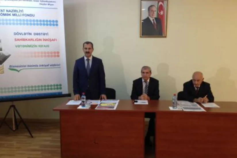 SKMF Ağstafada sahibkarlara güzəştli kreditlər verib