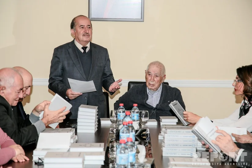Qənbər Şəmşiroğlunun çoxcildlik kitabının təqdimat mərasimi keçirilib