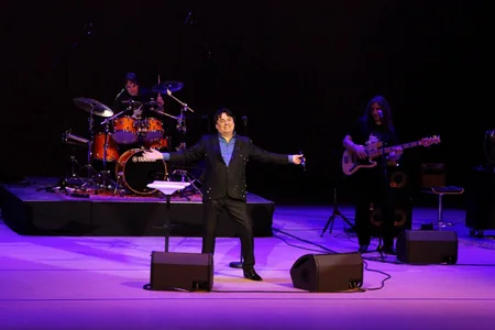 Heydər Əliyev Mərkəzində Aleksandr Serovun konserti keçirilib