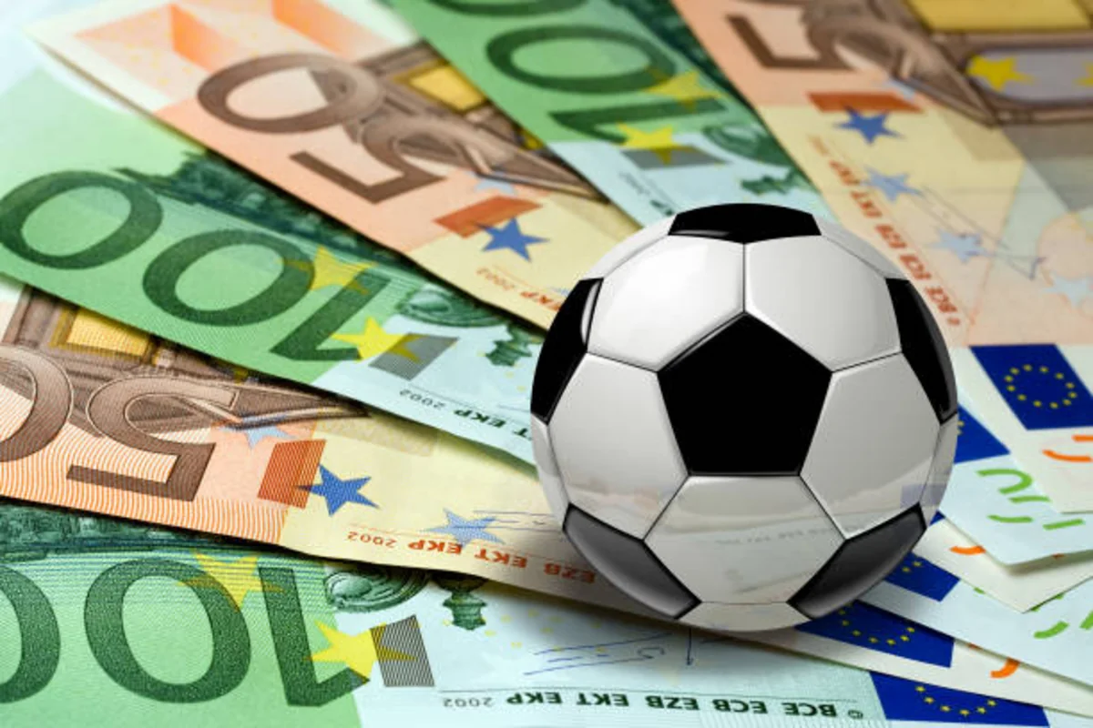 İtaliyada qeyri-qanuni platformalarda mərc və qumar oynayan digər futbolçular açıqlanıb