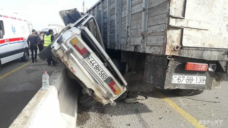 Kürdəmirdə yol qəzası olub, xəsarət alanlar var - FOTO - VİDEO - YENİLƏNİB