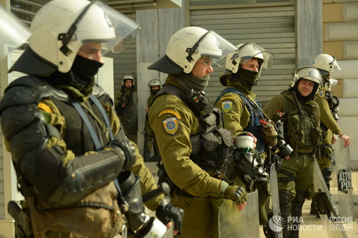 Bomb placed outside Athens home of deputy prosecutor