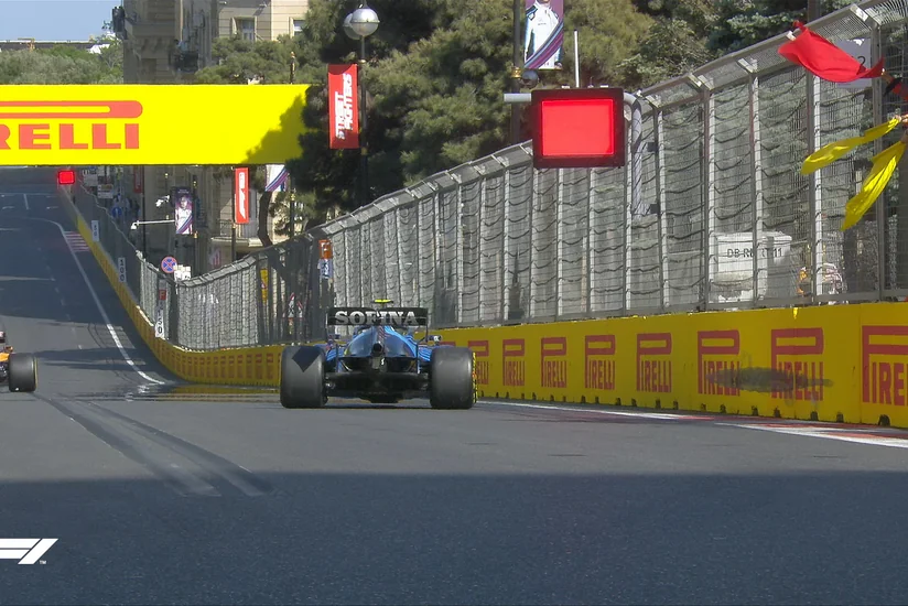 Formula 1 pilotunun mühərriki sıradan çıxdı