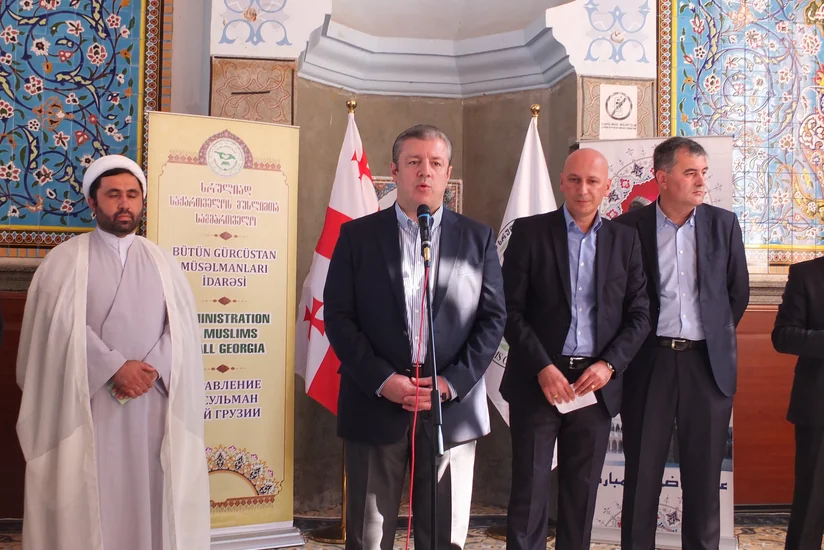 Gürcüstanın baş naziri Qurban bayramı münasibəti ilə müsəlmanlarla görüşüb