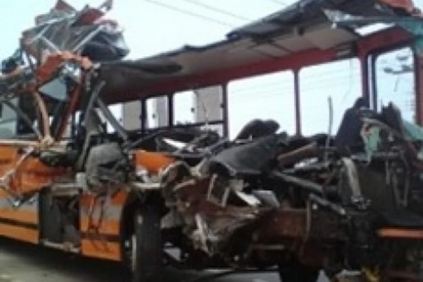 ​Qanada sərnişin avtobusu ilə yük maşını toqquşub, 61 nəfər ölüb