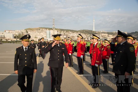 BŞBPİ-nin rəisi Mirqafar Seyidov yol polislərininin sıra baxışını keçirib - FOTO