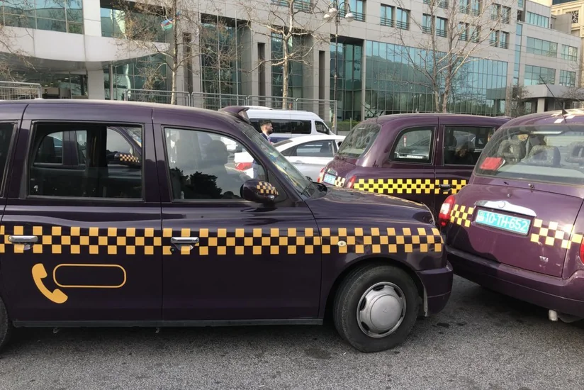 “London Taxi”nin sürücüsünə qarşı soyğunçuluq olub