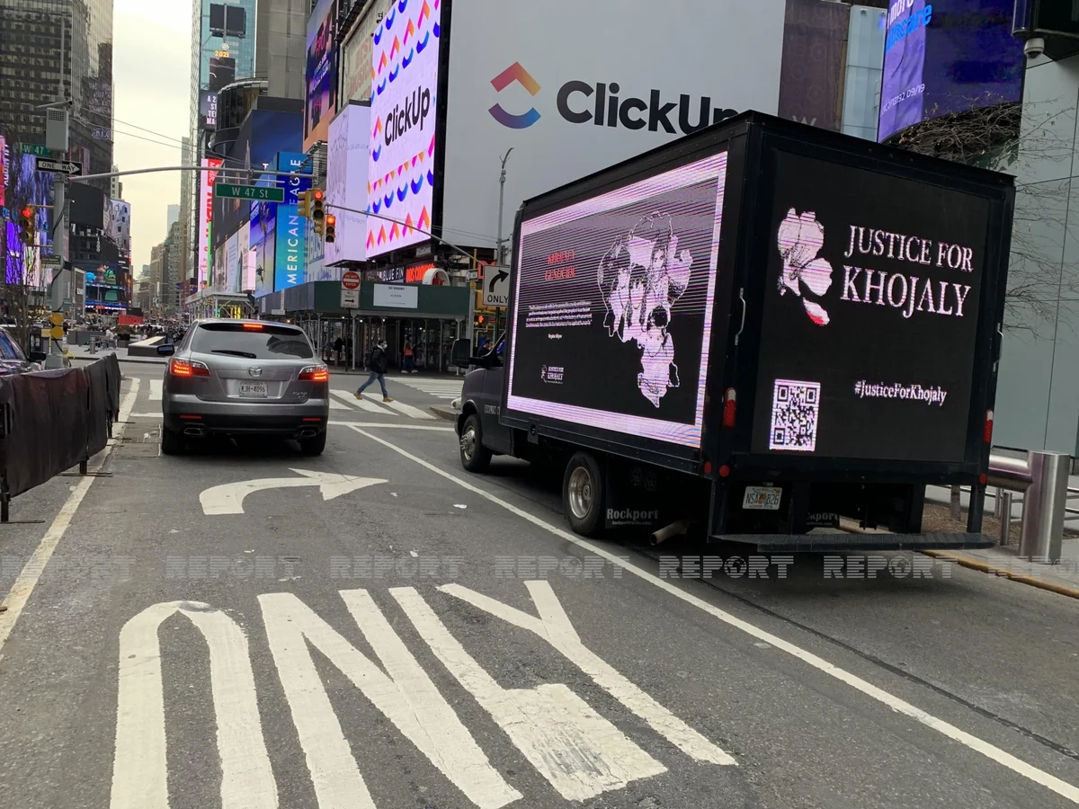 Nyu-York küçələrində Xocalı dəhşətinin fotoşəkilləri nümayiş olunur