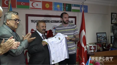Dünya çempionu Ramil Quliyev İstanbulda Azərbaycan-Türkiyə Dərnəyini ziyarət edib