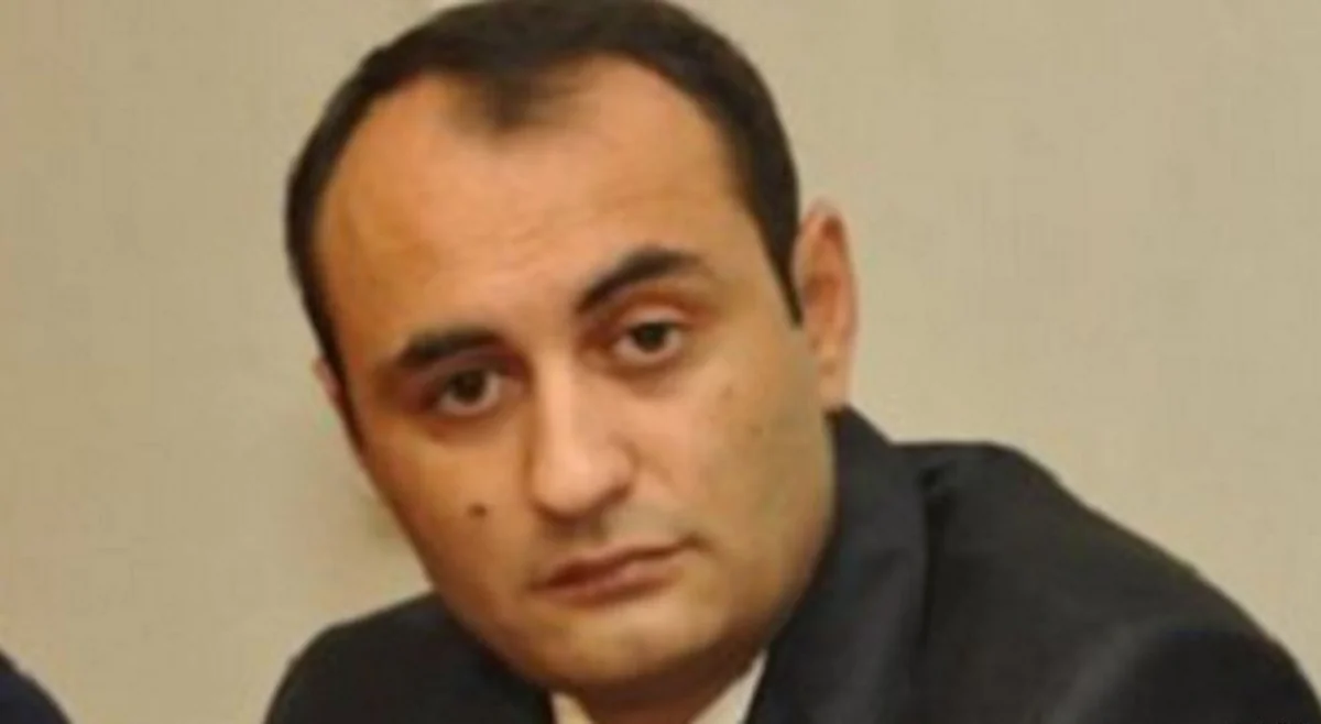 Fikrət Fərəməzoğlunun məhkəməsində vəkillər vəsatətlə çıxış edib