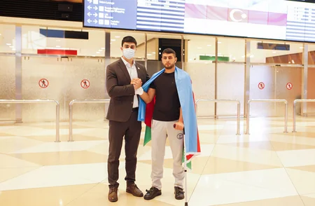 Türkiyəyə göndərilən daha 6 qazimiz sağalaraq Vətənə dönüb