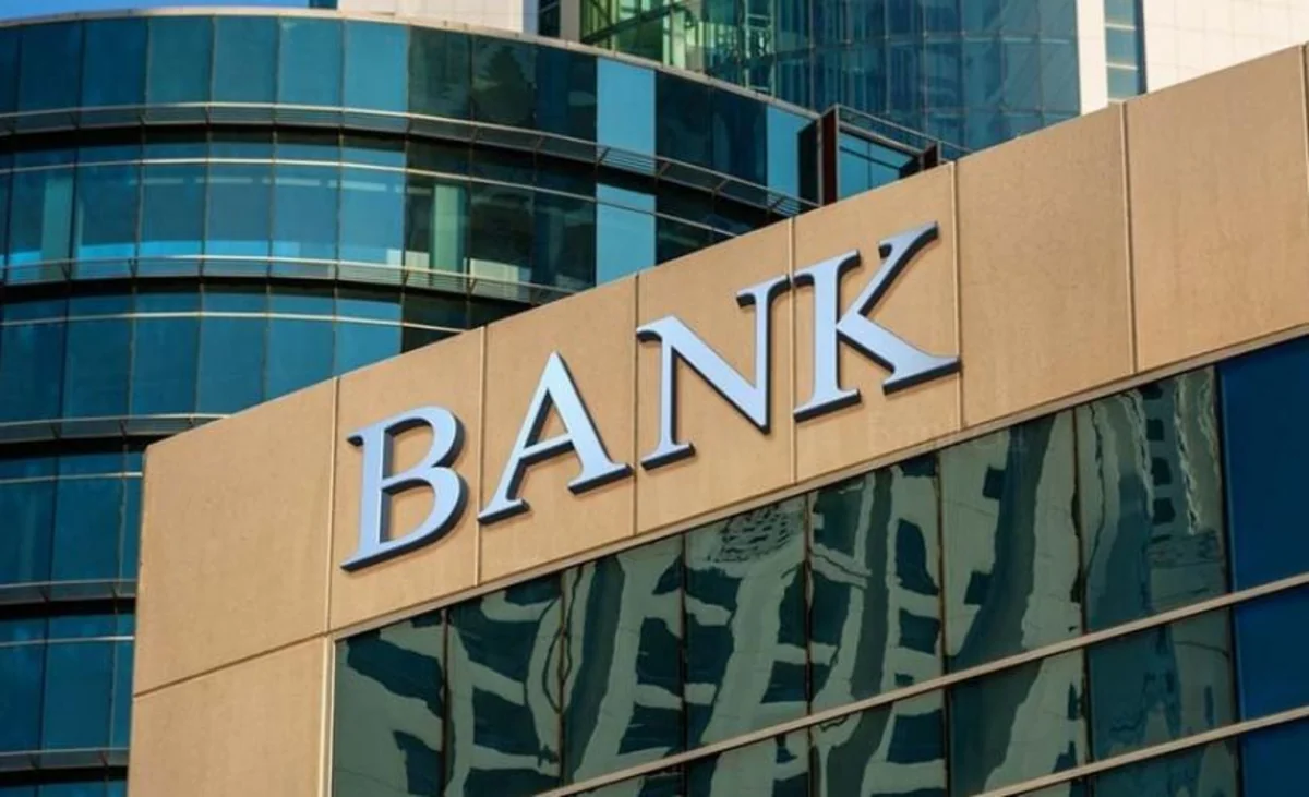 Ləğv prosesində olan bankın 8,7 milyon manatlıq əmlakı hərraca çıxarılıb