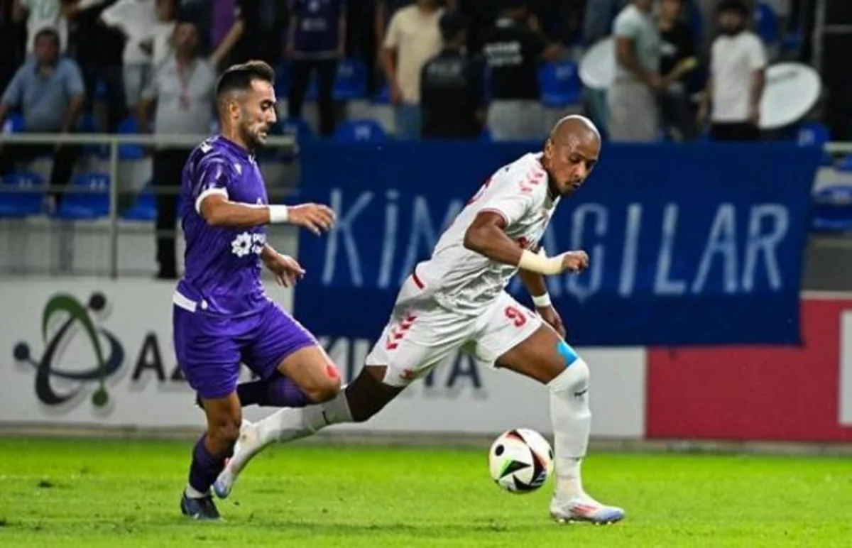 Sumqayıt Araz-Naxçıvanla heç-heçə edib